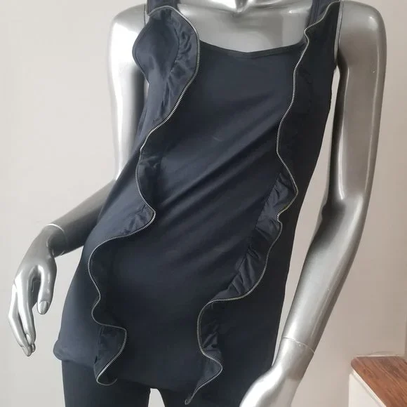 Black Top With Zipper Ruffle - Picture 2 of 3
